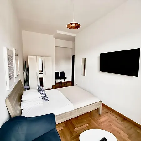 Entire In Krakow, Poland * Cracovie